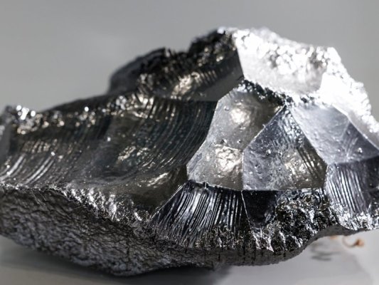 Çin'de Germenyum Zengini Yeni Bir Mineral Keşfedildi