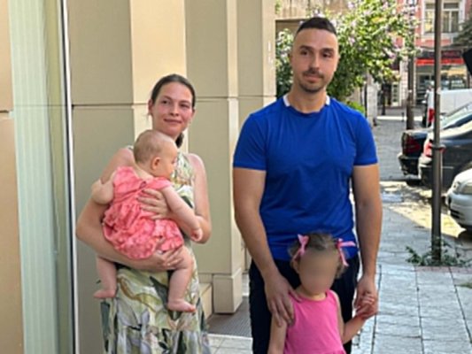 Plovdivli polislerin hayatını kurtardığı bebeğin annesinden duygusal sözler: 'Onlar benim için birer melek'