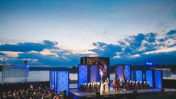 Kazanlak'ta Opera ve Tiyatro Festivali