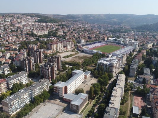 Veliko Tırnovo'da Ortalama Aylık Ücret 1112 Euro