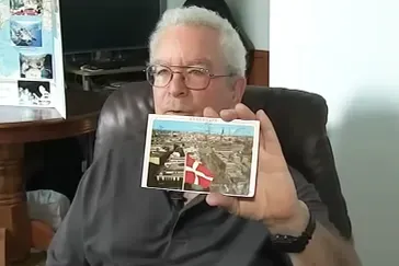 Ölmüş Ebeveynlerden 26 Yıl Sonra Gelen Kartpostal