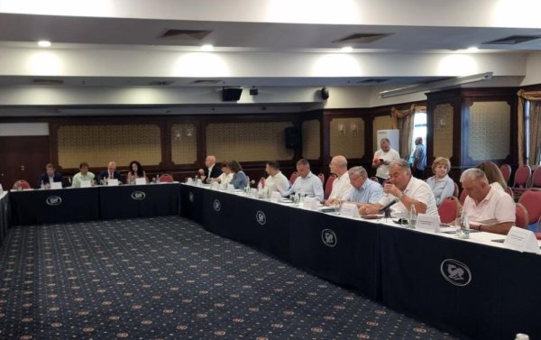 Turizm Bakanı İlin Dimitrov Sektördeki Büyük Değişiklikleri Açıkladı