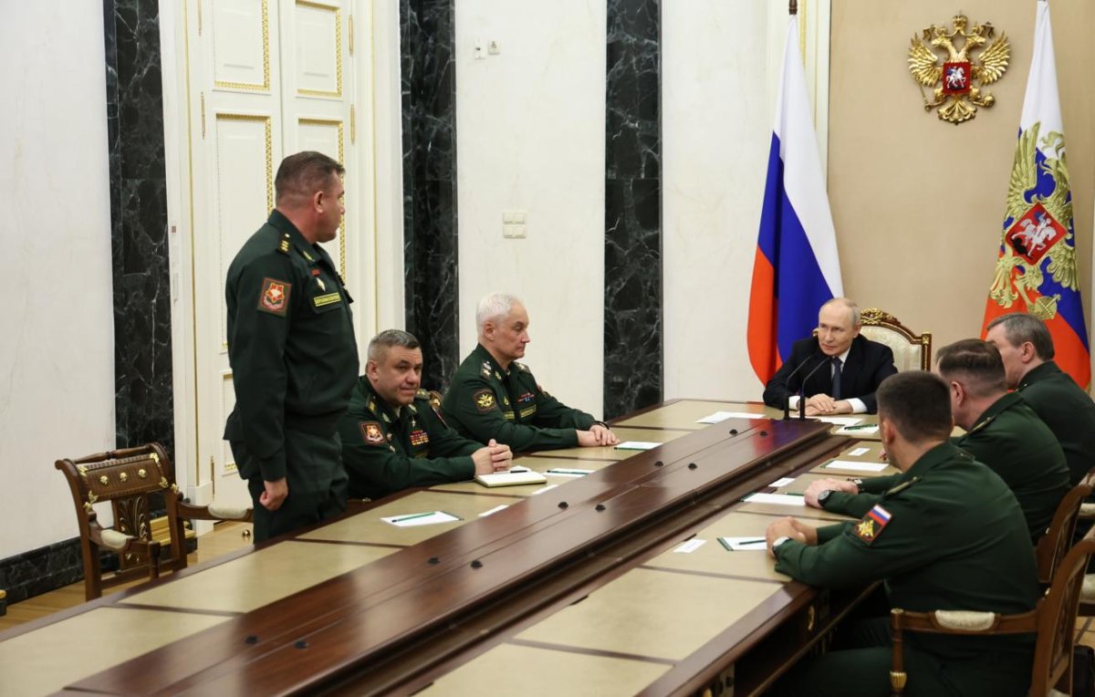 Putin'in Kararı Rus Ordusunun Zirvesini Sarsıyor: Cephede ve Lojistikte Köklü Değişim