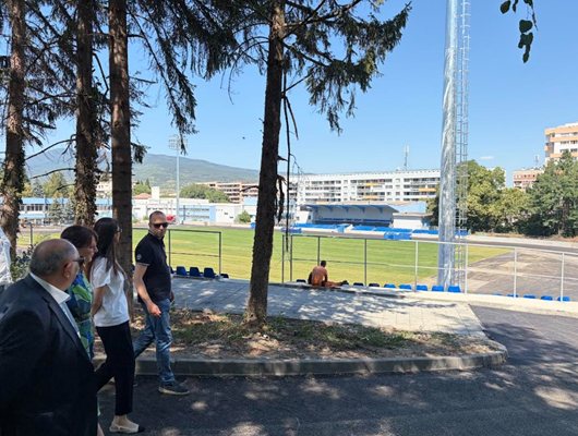 Gençlik ve Spor Bakan Yardımcısı Yuliya Todorova, Köstendil'deki Osogovo Spor Kompleksi'ni ziyaret etti.