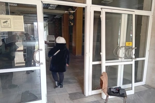 Bulgaristan'da Emeklilere Kötü Haber: Asgari Maaş Kaldırılırsa Yaklaşık 1 Milyon Kişi Etkilenecek
