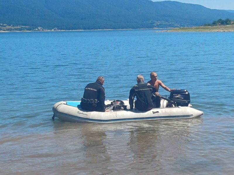 Dospat Barajı'nda Jet Skiden Düşen Adamın Cesedi Aranıyor