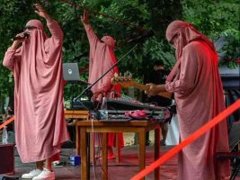 Bansko Caz Festivali'nde pembe burkayla sahneye çıkan İsrailli gruba Başmüftülükten sert tepki