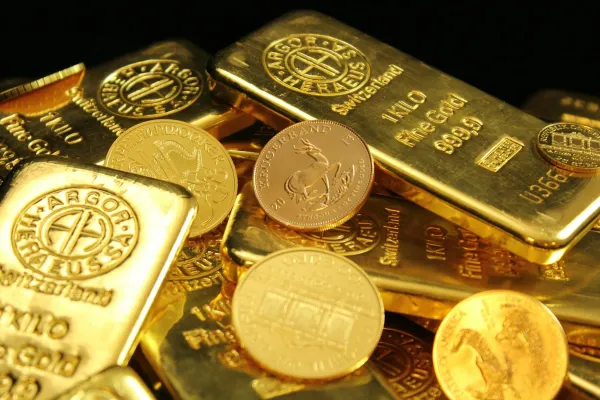Altın Fiyatı 4500 Doları Aştı