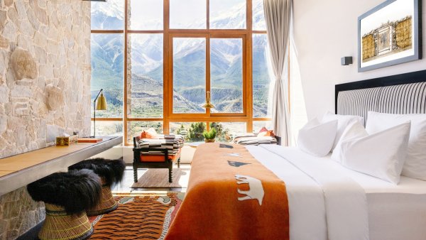 Dünyanın En Lüks Otelini Keşfedin: Himalayalar'dan Paris'e