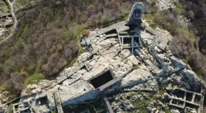 Perperikon'da Yeni Bir Anıt Bina Keşfedildi