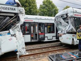 Almanya'nın Gelsenkirchen Kentinde Tramvay Kazası: 25 Yaralı