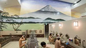 Çıplak Dostluk: Tokyo'daki Hamam 1200 Yıllık Sırrı Koruyor