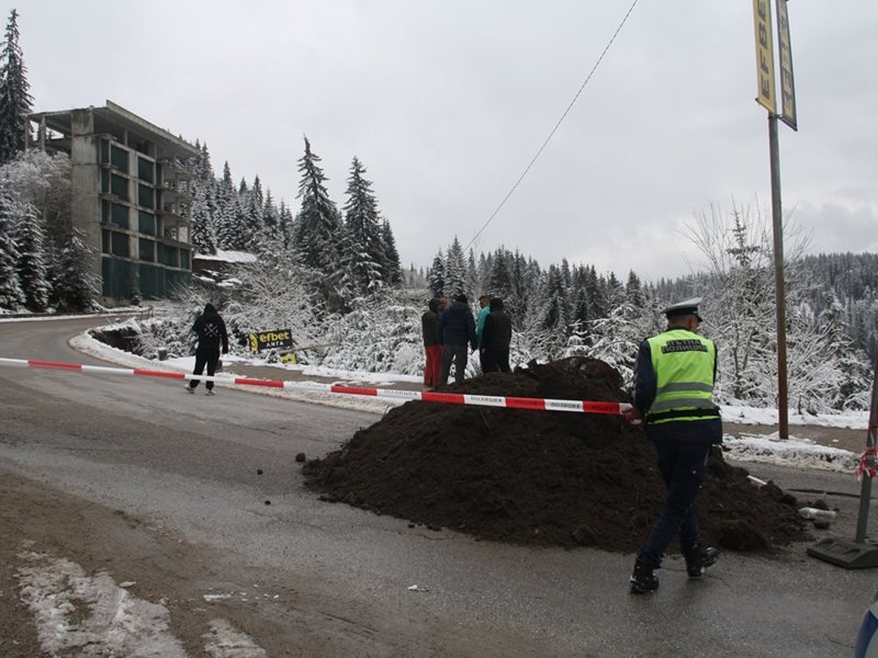 Smolyan-Pamporovo Yolu Güçlendirme Çalışmaları Devam Ediyor