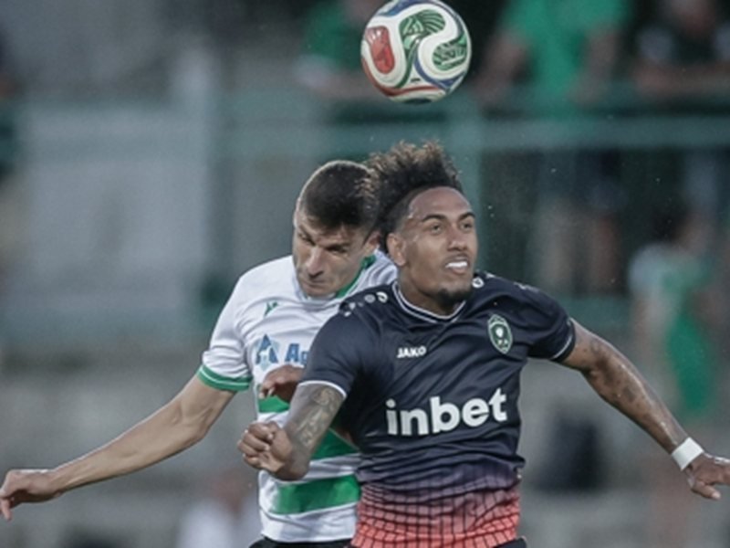 Ludogorets, 5 Dakikada 3 Gol Atarak Çerno More'yi 3-2 Yendi