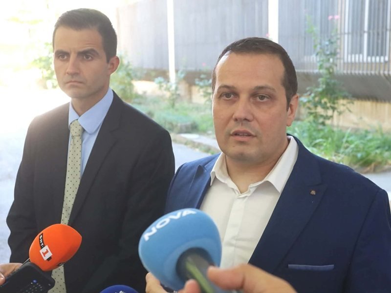 Babası ve Oğlu Yeşil Reçeteli İlaçları Satışa Çıkardı