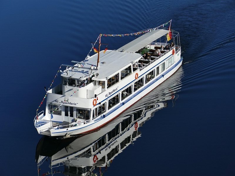 İyon Denizi'nde İki Turistik Gemi Çarpıştı