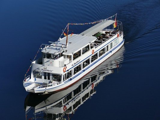 İyon Denizi'nde İki Turistik Gemi Çarpıştı