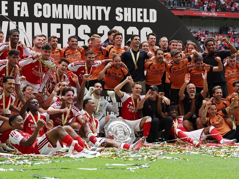Arsenal, İngiltere Süper Kupa'yı Kazandı