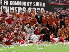 Arsenal, İngiltere Süper Kupa'yı Kazandı