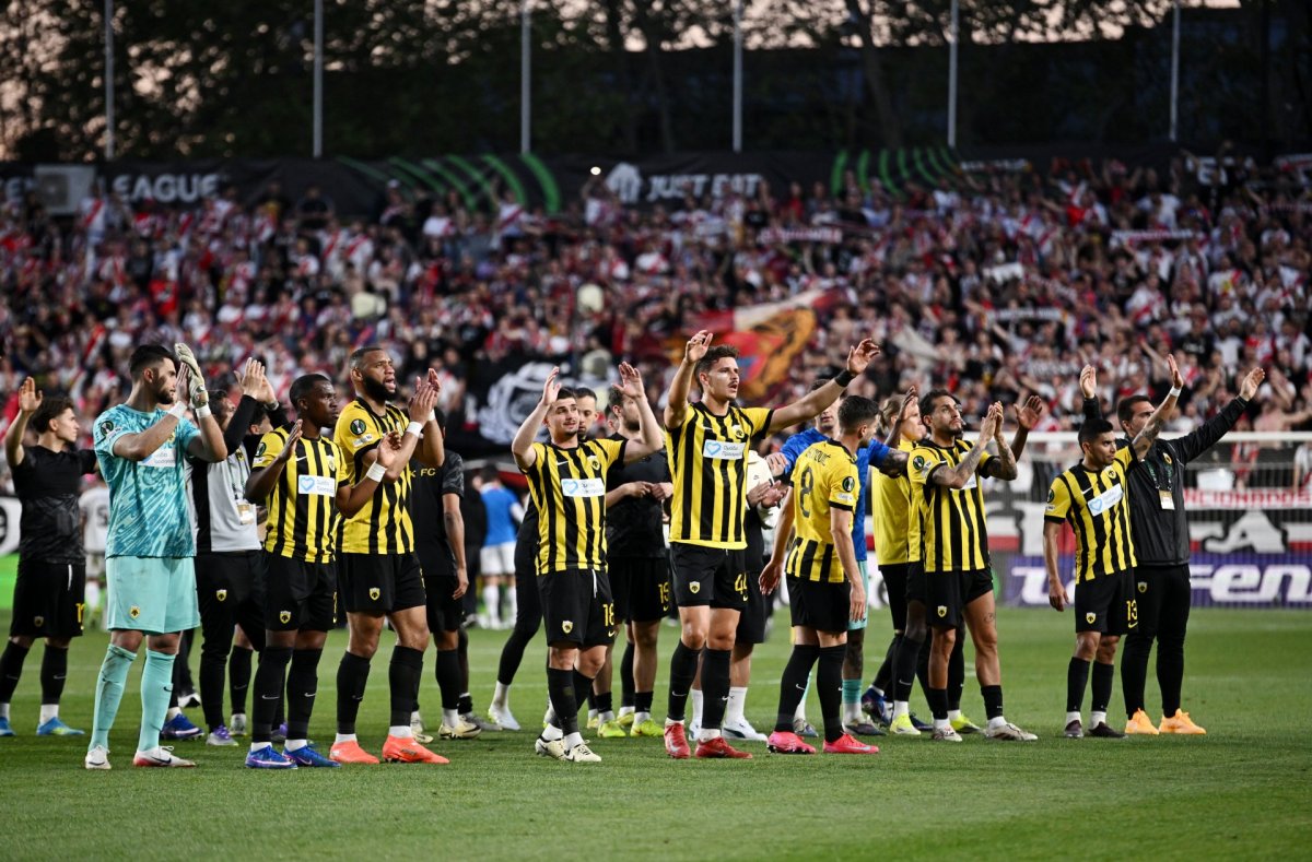 AEK, Levski maçlarının kadrosunu açıkladı