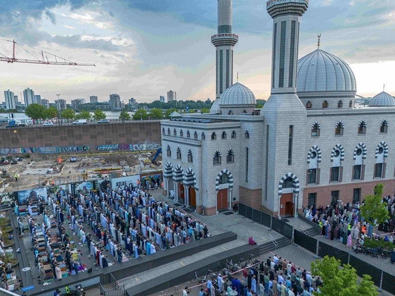 Avrupa'da Cami ve Kiliseler Dönüşümü