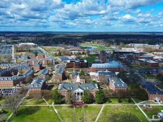Virginia Üniversitesi'nde silahlı saldırı: 5 kişi yaralandı
