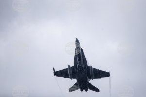Romanya'da Alarm: NATO Savaş Uçakları Havalanı