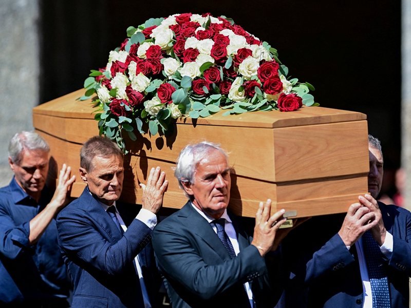 İtalya, Efsane Franco Baresi'yi Gözyaşlarıyla Uğurladı