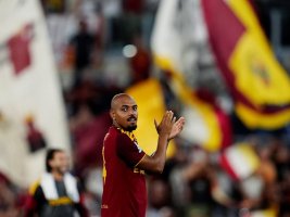Roma, Fiorentina'yı 4-0 yendi: Malen'in hattrick'i