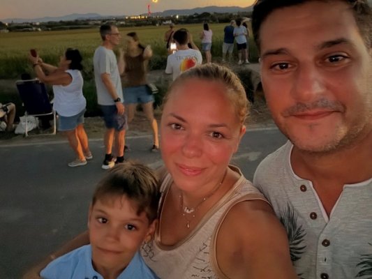 İspanya'da Güneş Tutulmasını İzleyen Joana Temelkova