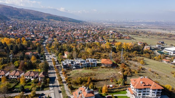 Sofya'nın Yanındaki Altın Köy İlk 10'a Girdi, Şehirleri Solluyor