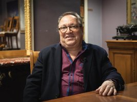 Georgi Mamalev 50 Yıldır Sahnenin Tozunu Yutuyor