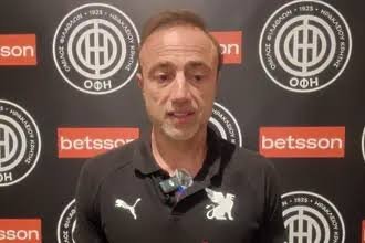 CSKA'nın rakibi OFI Girit'in teknik direktörü Kontis, futbolu kalp sorunu nedeniyle bırakmıştı