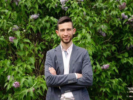 Kumar Beni En Büyük Yalancı Yaptı, İman Beni Kurtardı