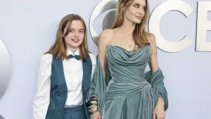 Pit ve Jolie'nin Kızı Vivian Babasının Soyadını Değiştirmek İçin Adım Attı