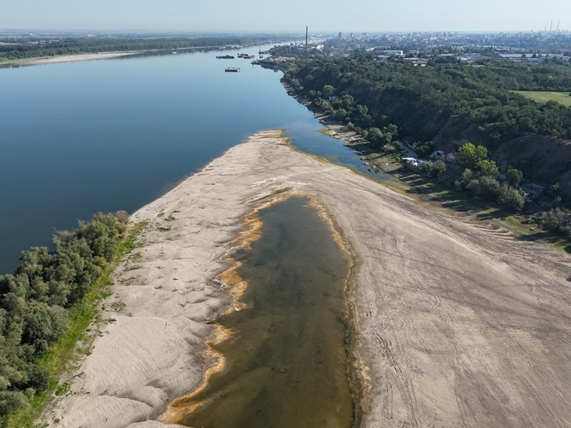 Dunav Nehri'nde Rekor Düşük Seviye