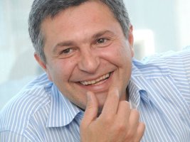 Milen Tsvetkov: Başkalarının Sormaya Cesaret Edemediği Soruları Soran Gazeteci