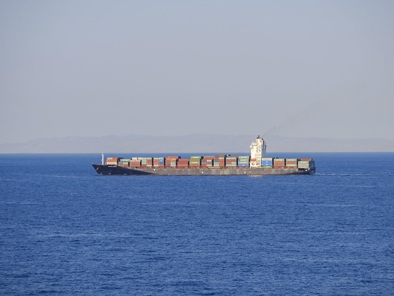 Yemen Sahili Yakınlarında Bir Ticaret Gemisi Saldırıya Uğradı