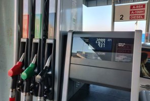 Petrol Ucuzlarken Dizel Sürücüleri Vurdu: Fiyatlar Ne Zaman Düşecek?