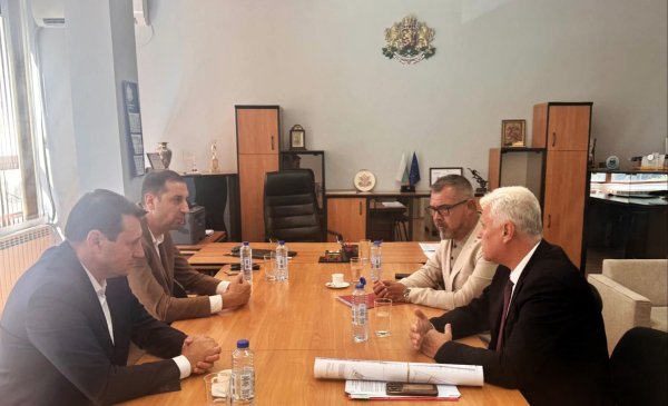 Savunma Bakanı Stoyanov, 'Kabile' Askeri Birliği Projesini Yambol'da Tanıttı