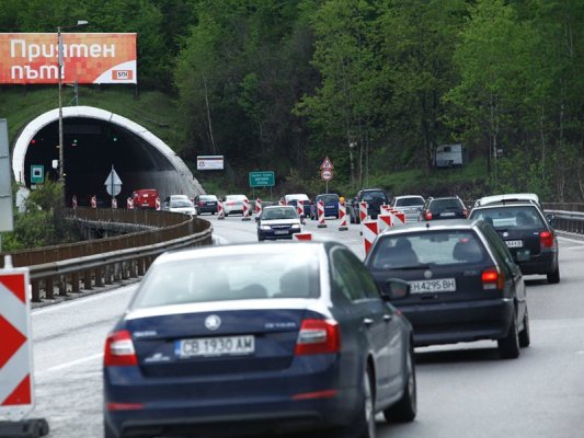 Vitinia Tünelinde Trafiğe Etki Eden Arızalı Otobüs