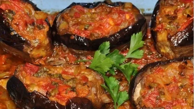 İmam Bayıldı: En Sevilen Yaz Yemeği