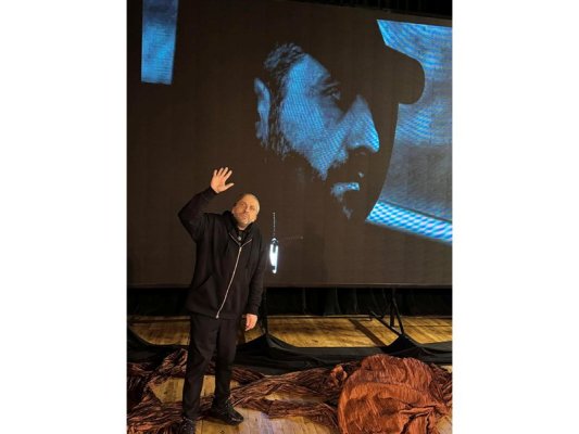 Marius Kurkinski, annesine ve babasına yazdığı mektupları okuyacak; Vasil Banov'un son rolü 'Apollonia'da