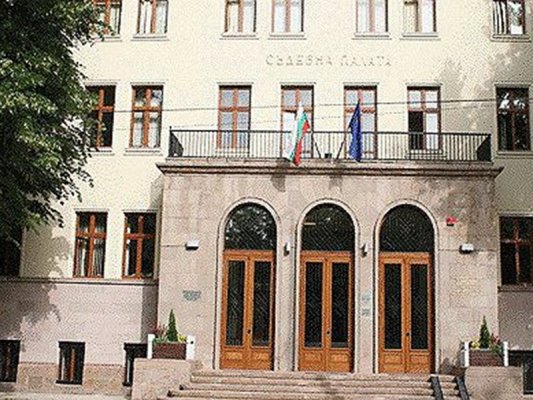 Pazardzhik'te polise saldıran üç zanlı tutuklandı