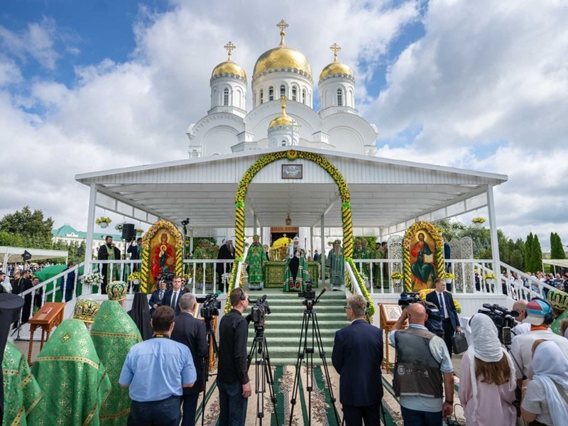 Rus Patrik Kirill, Nükleer Silahları 'Tanrı'nın Lütfu' Olarak Nitelendirdi