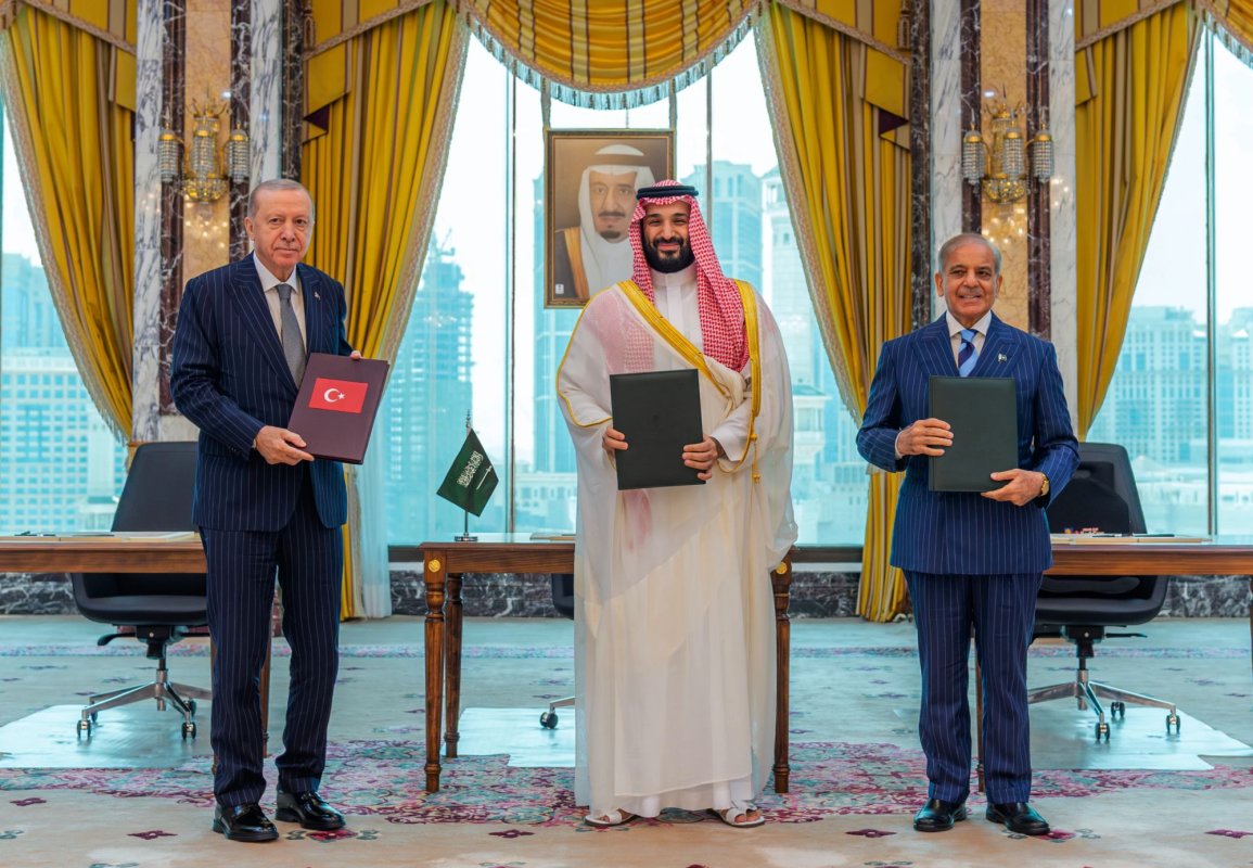 Suudi Arabistan, Türkiye ve Pakistan Tarihi Bir Savunma Anlaşması İmzaladı