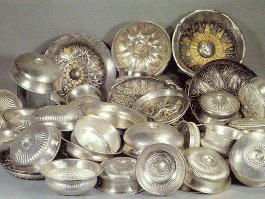 Bulgaristan'da Bulunan Büyük Gümüş Hazinesi
