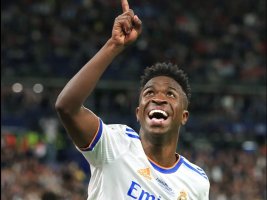 Vinicius, Real Madrid'le 2032'ye Kadar Yıllık 25 Milyon Euro'ya Anlaştı