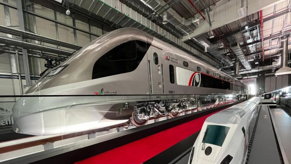 BAE Sistemini Devrimi: Abu Dabi - Dubai Yüksek Hızlı Tren Projesi