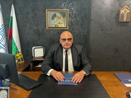 Bulgar Lekarler Birliği Başkanı: Sağlık Bakanı Yardımcısı'nın İstifası İyi Karar